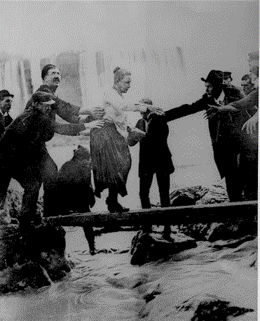 niagara falls daredevils annie taylor after the plunge