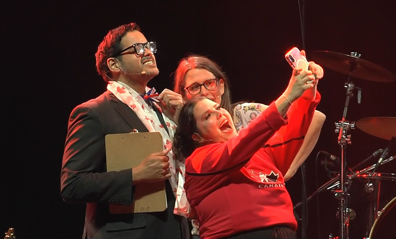 Canadiana Musical Selfie