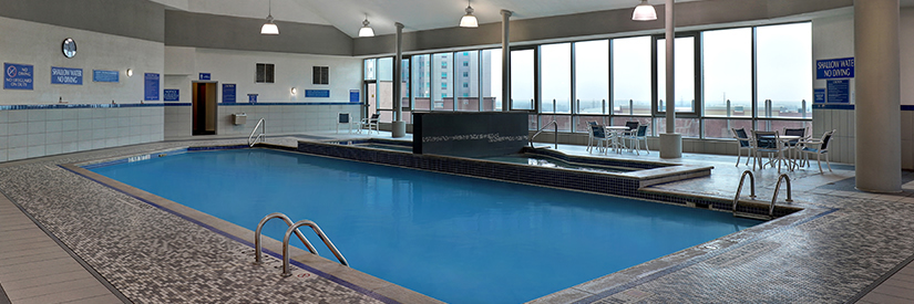 Embassy Suites Fallsview Pool