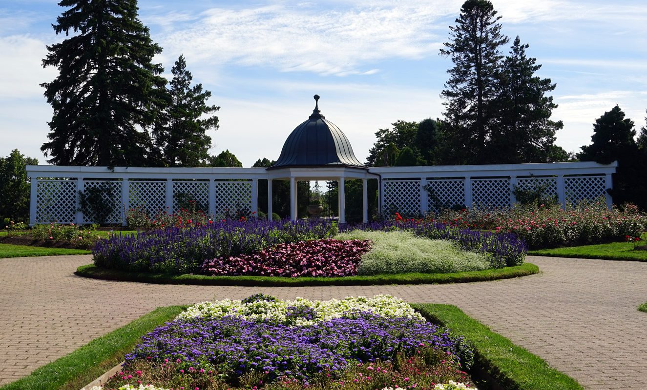 niagara-parks-botanical-gardens-gazebo-2022-1325x800-500k